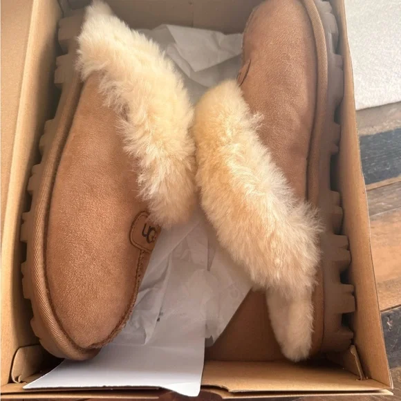 UGG Coquette Slippers in Tan - Picture 2 of 8